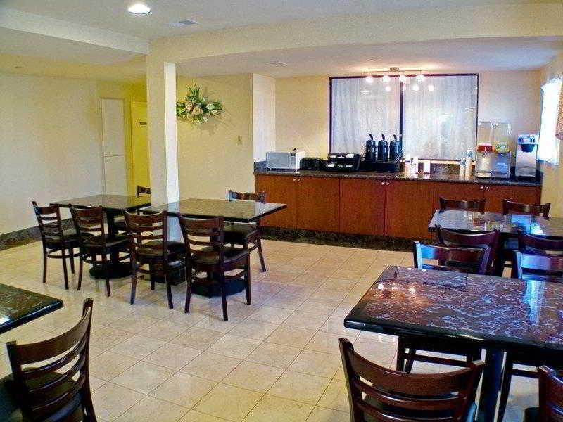 Best Western Surf City Гантінгтон-Біч Ресторан фото